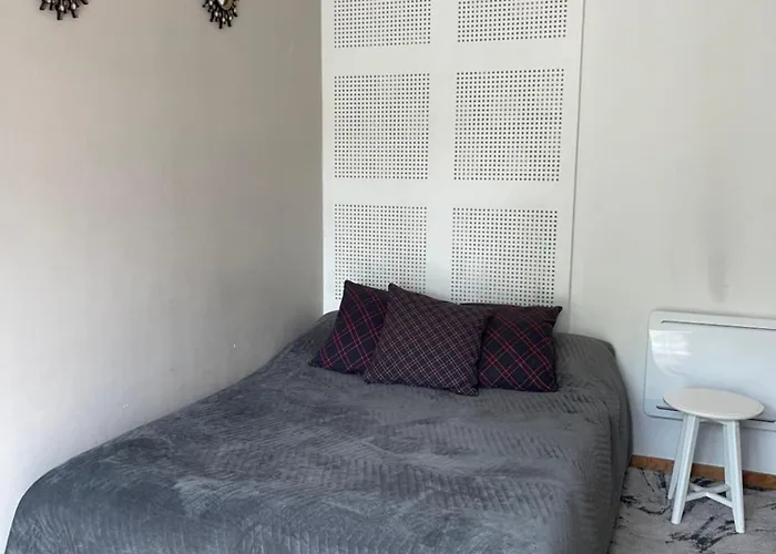 Appartement Cosy Et Spacieux Avec Une Belle Vue Sur Jardin, Proche Des Commodites Et A Moins De 30 Minutes De Paris En Transport